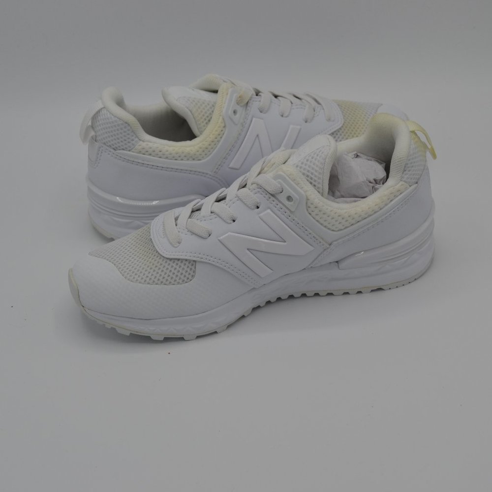 Size 2 New Balance Shoes New In The Box